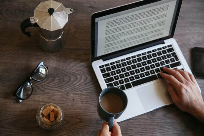 Tất tần tật những điều bạn cần biết về nghề biên tập sách - Ảnh 1