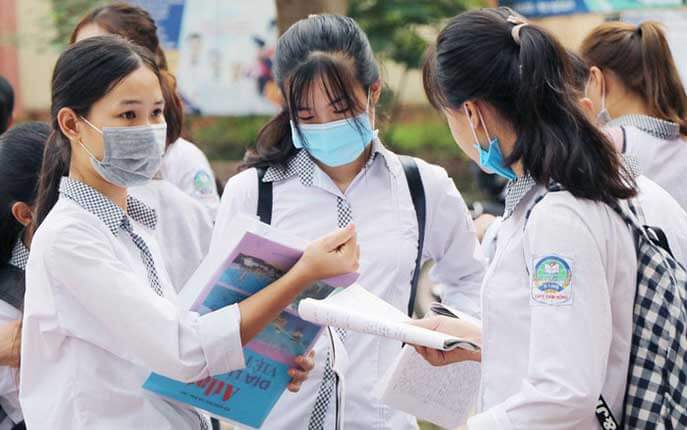 Bộ Giáo dục sẽ hỗ trợ thí sinh chưa nộp lệ phí xét tuyển đại học 2022 - Ảnh 1