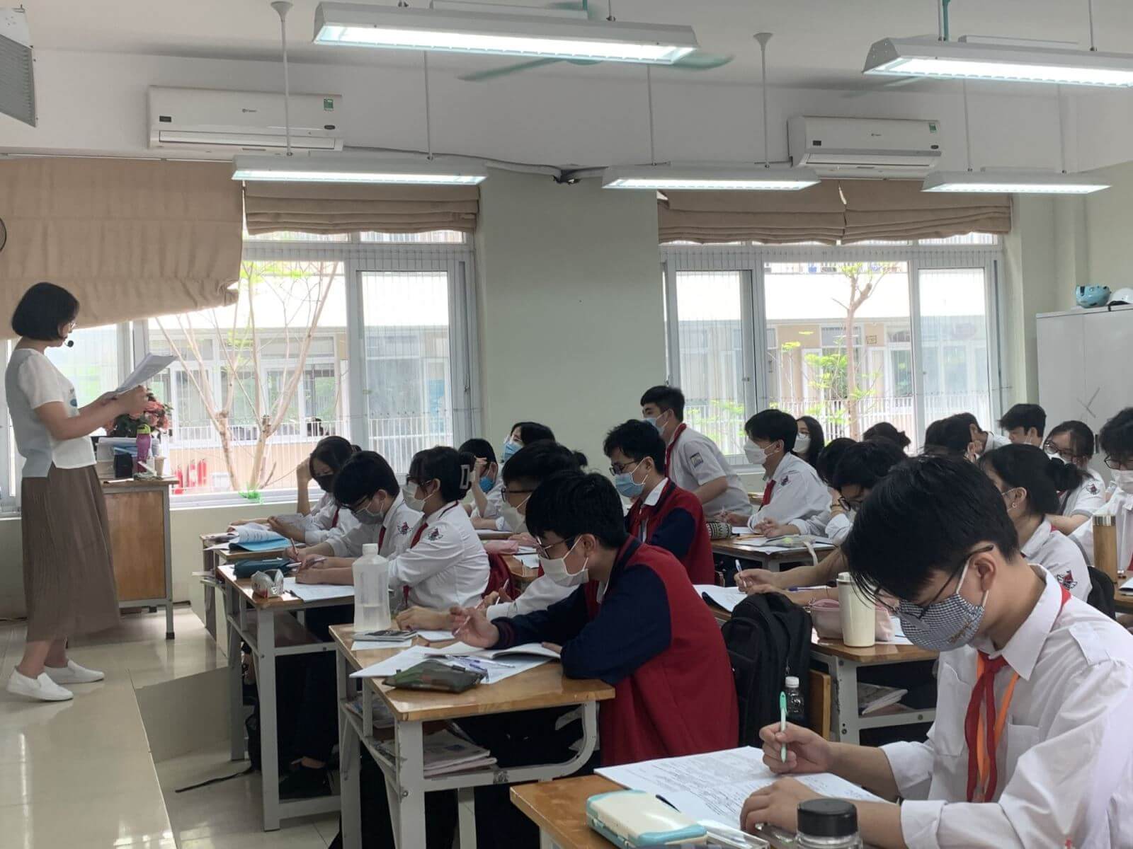 Hà Nội đề xuất tăng gấp đôi học phí ở nội thành