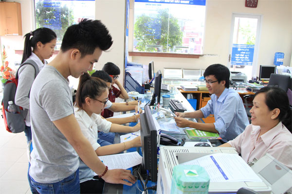 Một số trường đại học thông báo dừng tăng học phí năm học 2022-2023 - Ảnh 1