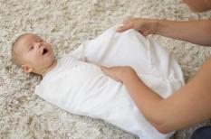 5 cách ru cho em bé ngủ nhanh chóng