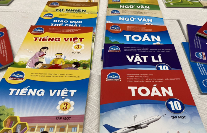 Lý giải về cách viết tiếng nước ngoài trong sách giáo khoa mới - Ảnh 1