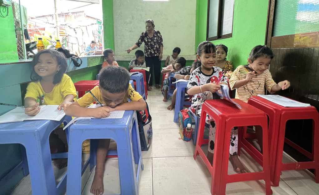 Chân dung những người lái đò thầm lặng: Cống hiến quên mình cho đời - Ảnh 2