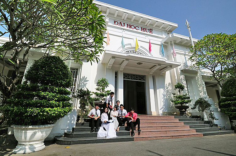 Đại học Huế lần đầu vào bảng xếp hạng thế giới