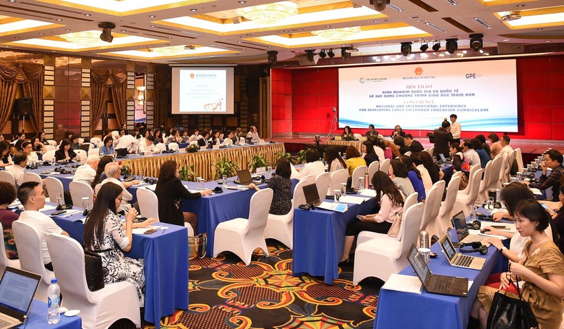 Chia sẻ kinh nghiệm xây dựng Chương trình giáo dục mầm non mới