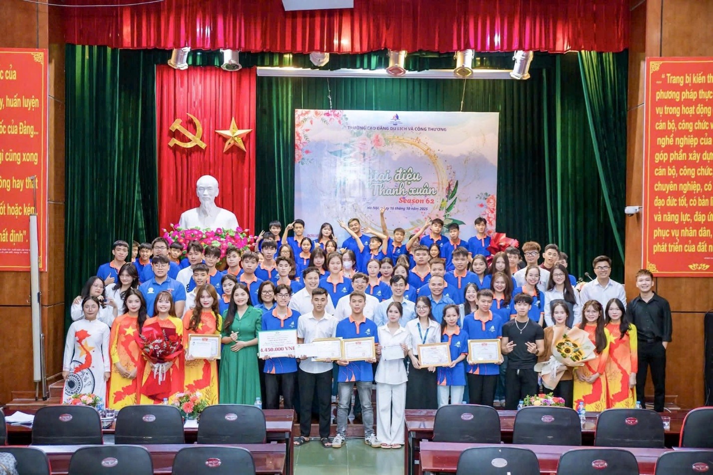 Hoạt động ngoại khóa "Giai điệu Thanh xuân Season 62" 