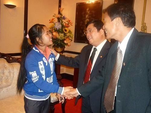 Học bổng toàn phần dành cho thủ khoa người Chu Ru