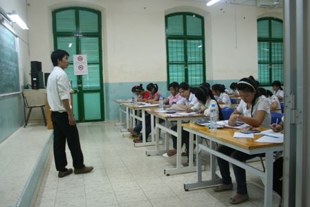 Hướng dẫn giải đề thi môn Toán đợt 1 kỳ thi ĐH 2011