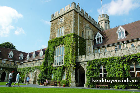 thong tin du hoc anh university of gloucestershire, thu tuc du hoc anh, thong tin du hoc anh, kinh nghiem du hoc anh, dai hoc quoc te, sinh vien quoc te, hoc bong du hoc anh