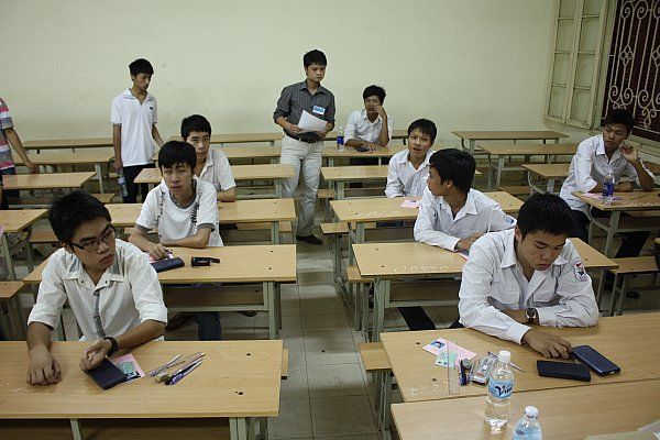 Các trường ngoài công lập sống trong hy vọng