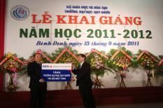 Trường ĐH Quy Nhơn khai giảng năm học mới