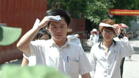 Xét NV3: ĐH Ngoài công lập lại khóc vì bị vét hết thí sinh