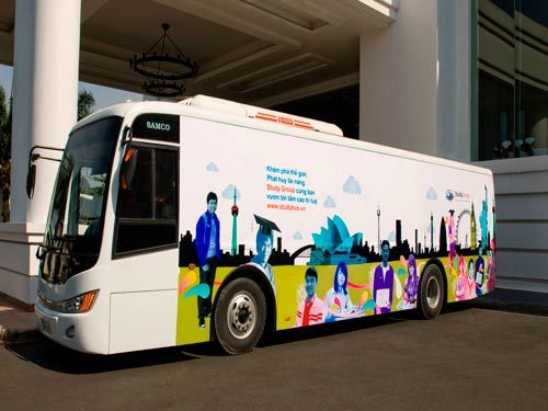 Study bus: Khám phá thế giới du học