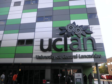 Trường đại học Uclan tại Anh