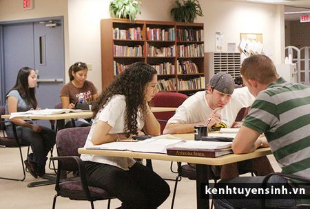 Tìm hiểu học bổng Chevening