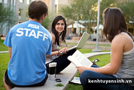 Nộp đơn nhập học vào trường Iowa State University