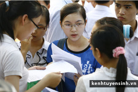 Tuyển sinh 2012: Vẫn có điểm sàn đại học cao đẳng