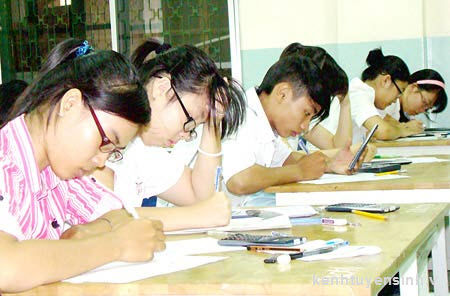 Điểm sàn 2011 dự kiến không thay đổi