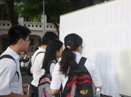 Tuyển sinh 2011: Điểm chuẩn linh hoạt, cơ hội nhiều hơn