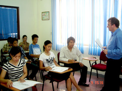 Học tiếng Anh - tham khảo những người “trong cuộc”