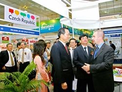 Thạc sĩ quản lý y tế tại MDIS, Singapore