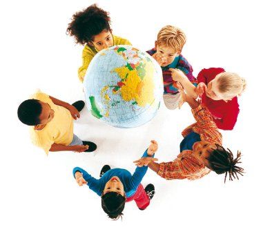 Học trường quốc tế quá sớm trẻ dễ bị "Tây hóa"