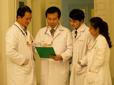 Ngành Y: phục vụ xã hội và học suốt đời