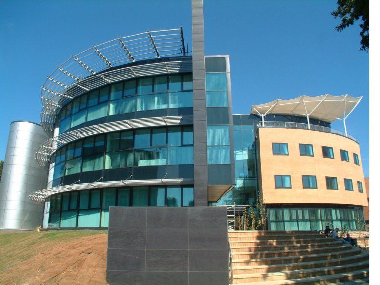 Cao đẳng quốc tế WALES SWANSEA (ICWS)