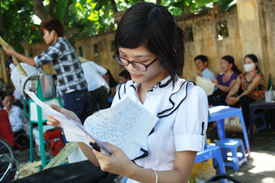 Tuyển sinh 2011 - ĐH Văn Hiến tặng HS Nghệ An quà trị giá 250 triệu đồng