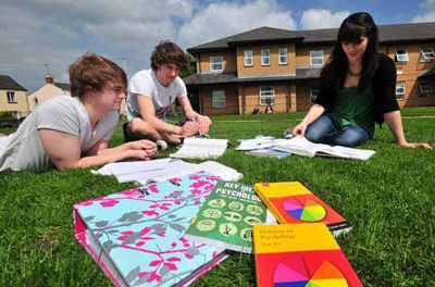 Học bổng 50% học phí tại ĐH Gloucestershire, Anh