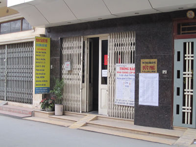 Lò luyện thi hết “nóng”