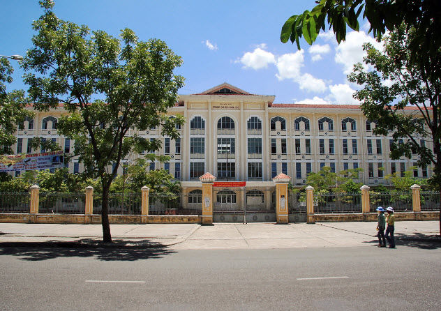 Tuyển sinh đại học Huế 2011