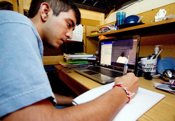 Giáo viên trực tuyến - nghề đang “hot” tại Mỹ