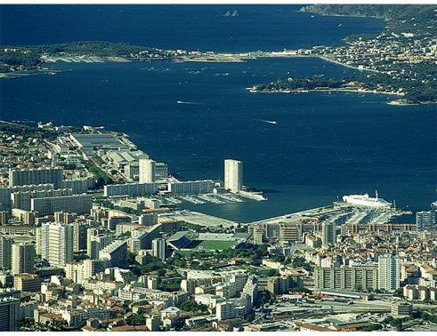 Trường Thương mại và Công nghệ ESC