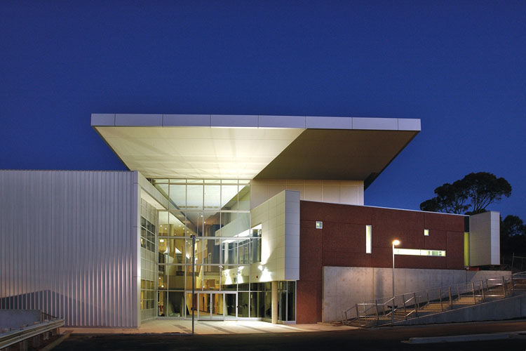 Đại học Flinders, Australia