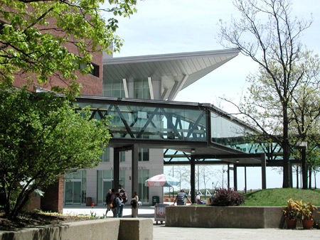 Đại Học Quốc Tế UMASS BOSTON