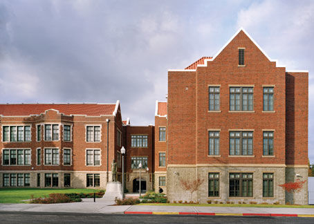 Trường trung học công lập Tacoma School District, Mỹ