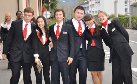 Nhận bằng kép tại ĐH quản trị khách sạn du lịch DCT