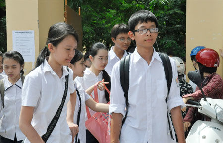 Thi văn lớp 10: thí sinh "Lên thác xuống gềnh"