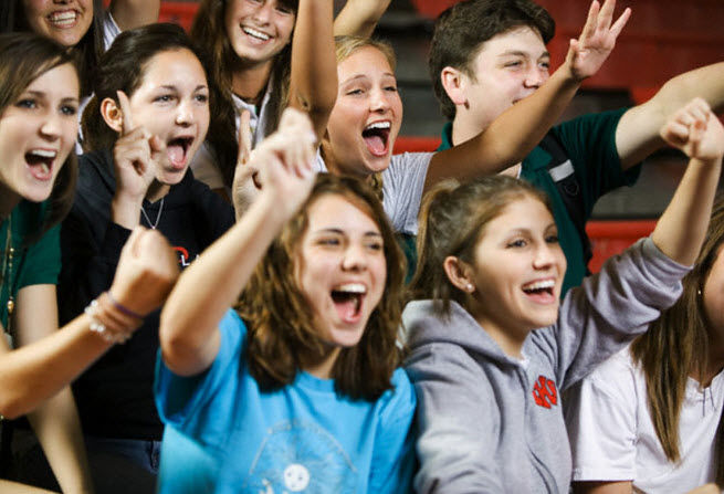 Du học Anh cùng ĐH Queen’s Belfast