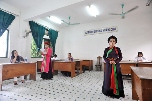 Tuyển sinh các ngành cao đẳng năng khiếu: vất vả