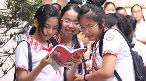 Tuyển sinh lớp 10 tại TPHCM môn toán: phần hình học quá khó!