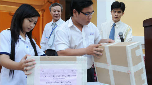 Tường thuật môn thi đầu tiên